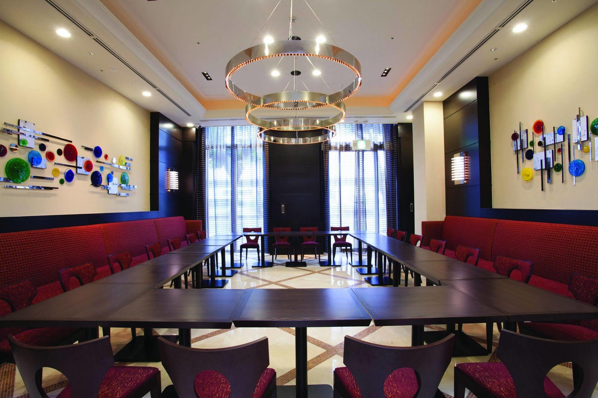 Hotel Doubletree By Hilton Naha Zewnętrze zdjęcie